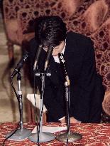 (1)Ex-lower house member Tsujimoto testifies at Diet